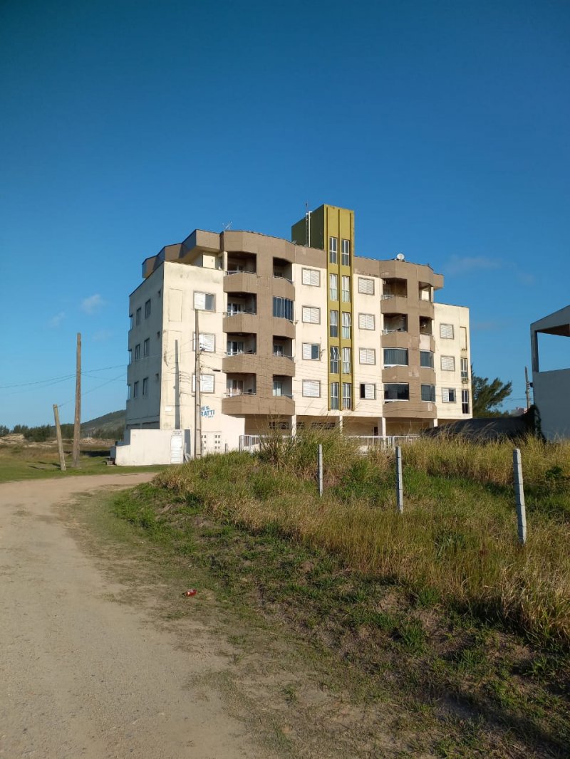 Apartamento - Venda - Mar Grosso - Laguna - SC